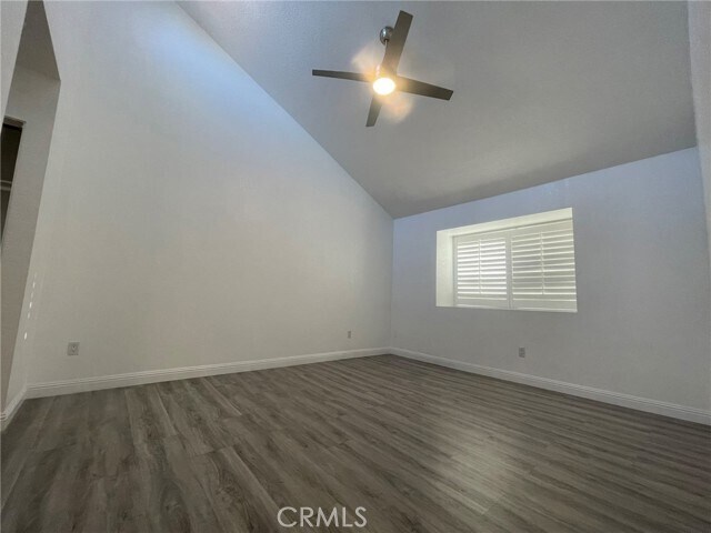 Building Photo - 1830 N Vineyard Ave