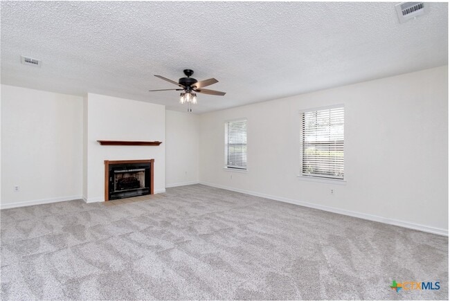 Building Photo - 1405 Oak Park Ln