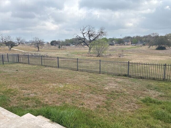 Building Photo - 5BR/4BA w/ Fenced Yard + Covered Parking in Schertz, TX