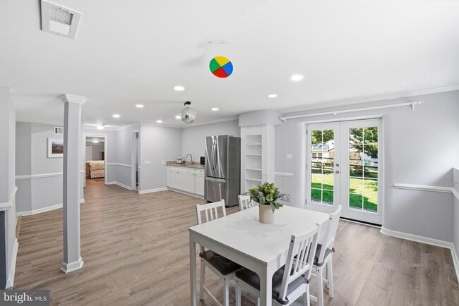 Building Photo - 14332 Cartwright Way