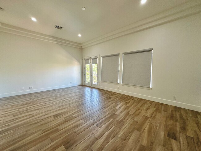 Building Photo - Stunning home with pool in prestigious Eagle Hills!