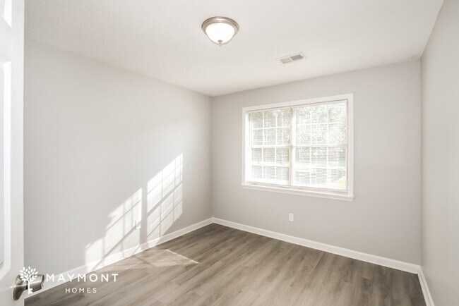 Building Photo - 1557 Goshen Rd