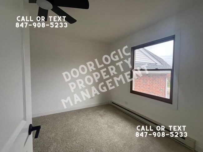 Building Photo - 1371 Cunat Ct