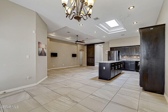 Building Photo - 14805 Holly Springs