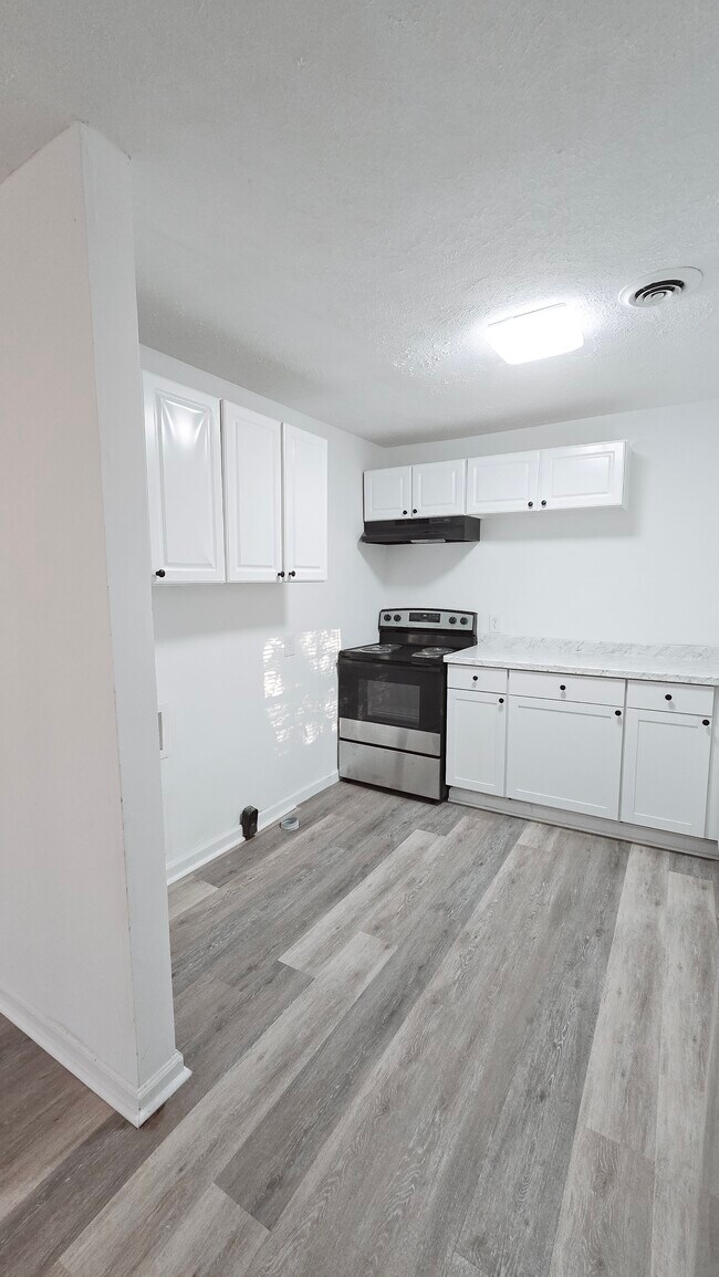 Building Photo - Monetta Apartments