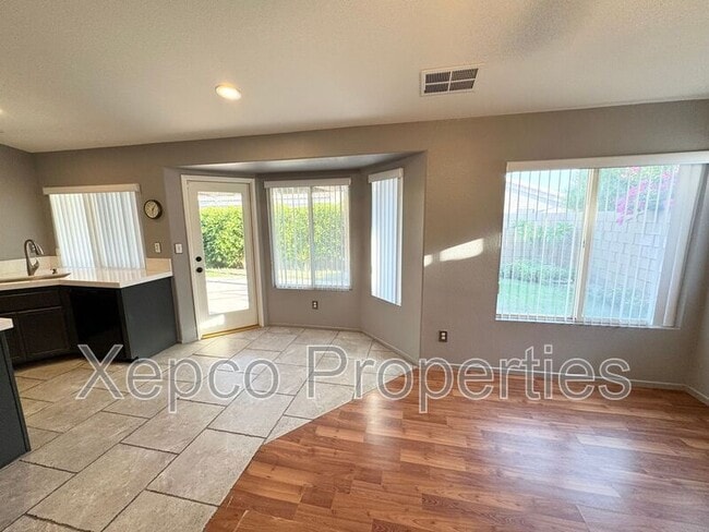 Building Photo - 82143 Pinyon Ave