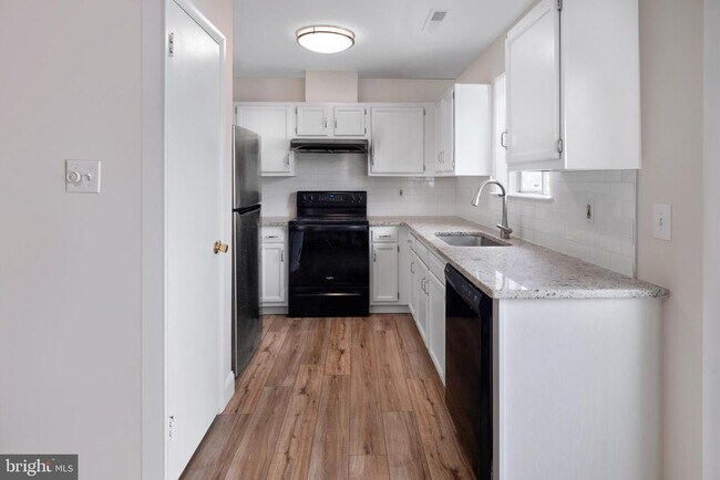 Building Photo - 191 Jonathon Dayton Ct