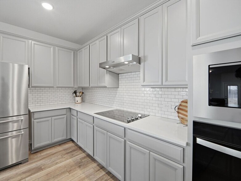 Building Photo - 4615 Serpens