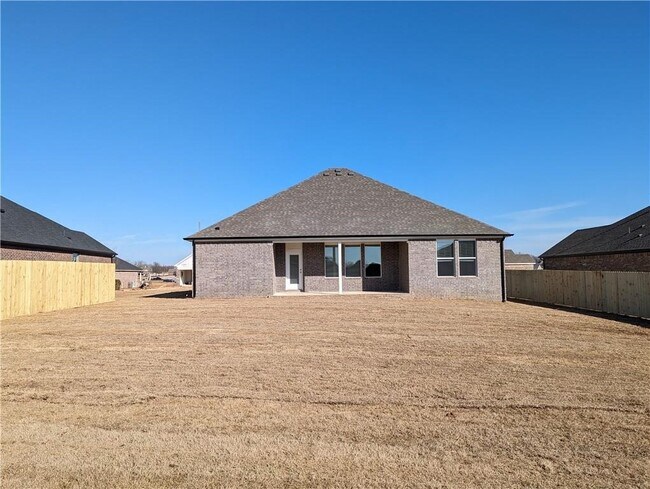 Building Photo - 385 W Branta St