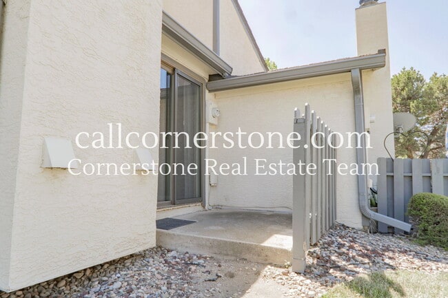 Building Photo - 4877 Bluestem Dr