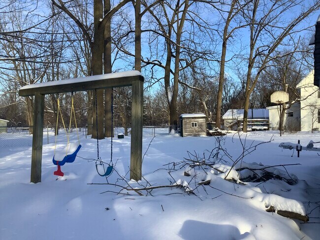 Child Friendly - 127 Oak St