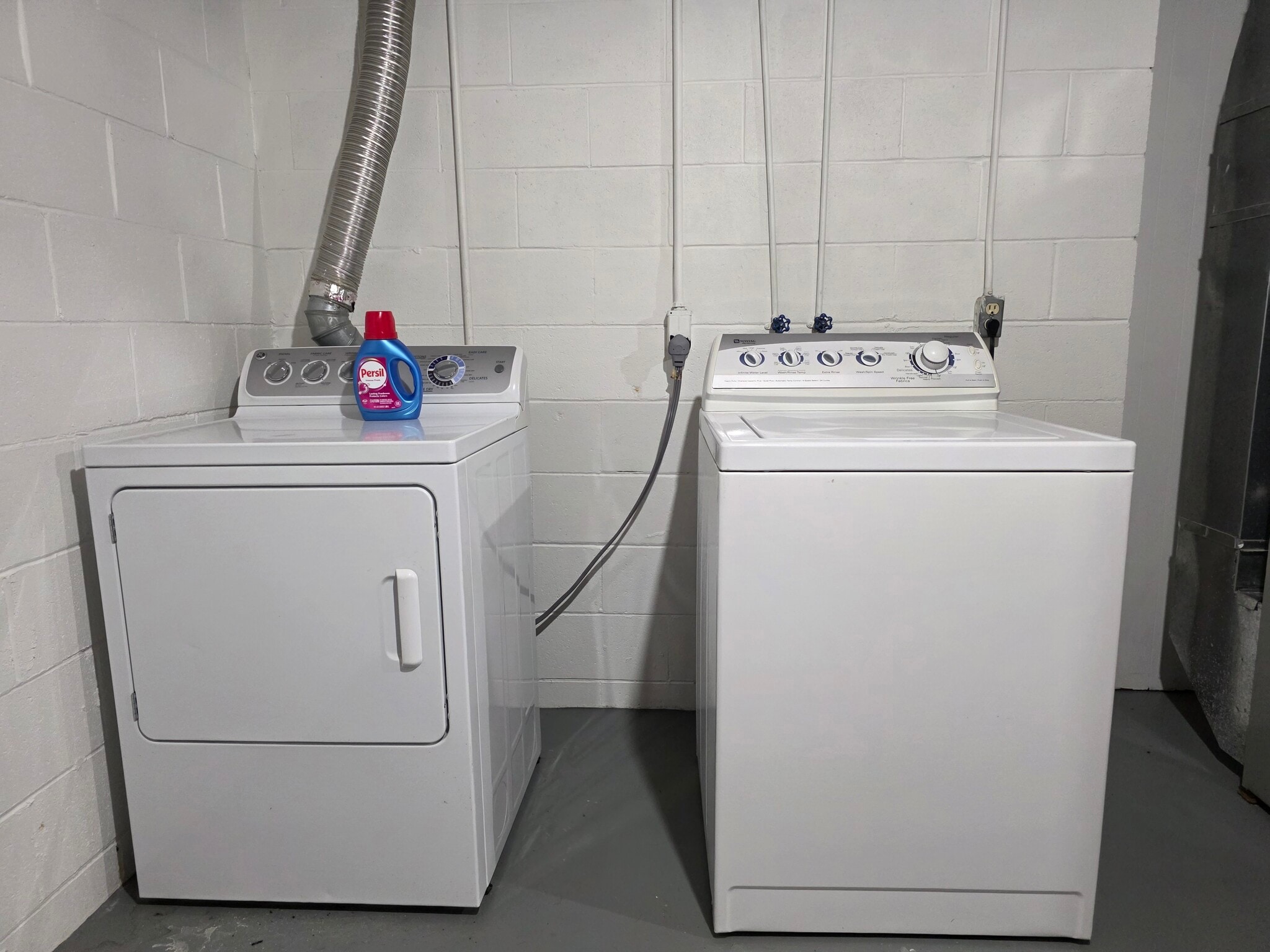 Building Photo - 1119 Kennedy St