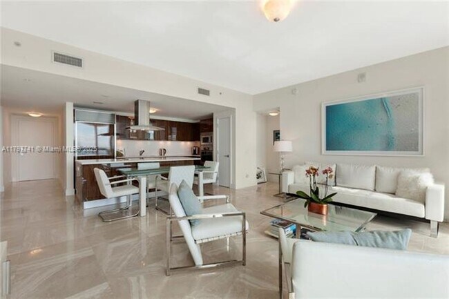 Building Photo - 6899 Collins Ave