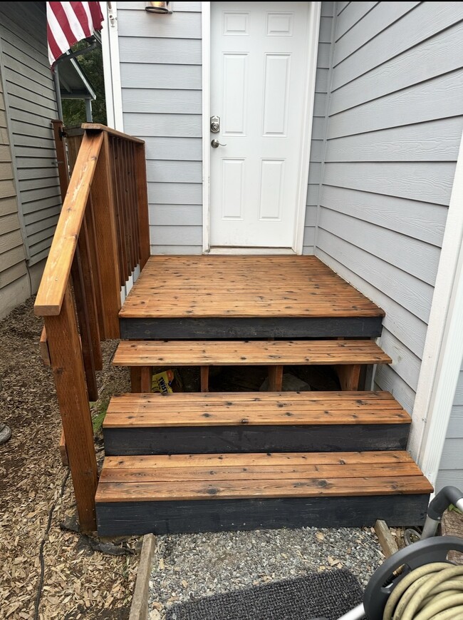 Building Photo - 311 Lincoln Ave