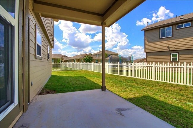 Building Photo - 2014 Barker House Cv