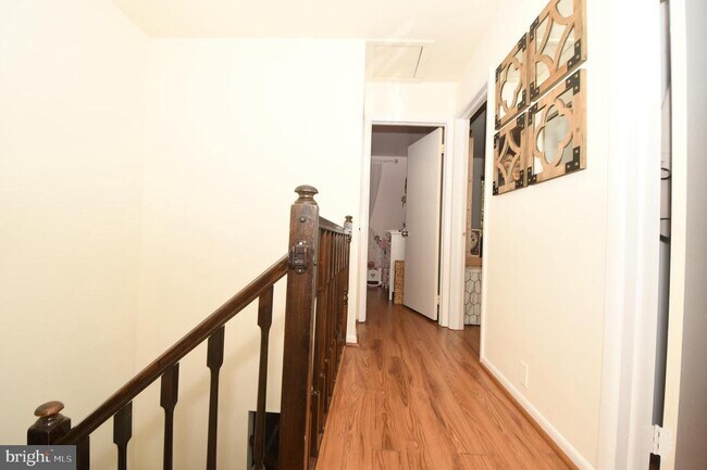 Building Photo - 7812 Briardale Terrace