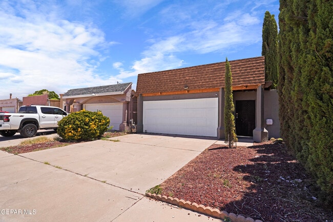 Building Photo - 10720 Chert St
