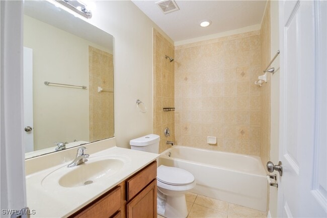 Building Photo - 9774 Roundstone Cir