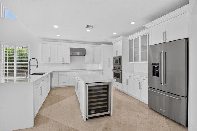 Building Photo - 9511 Savona Winds Dr