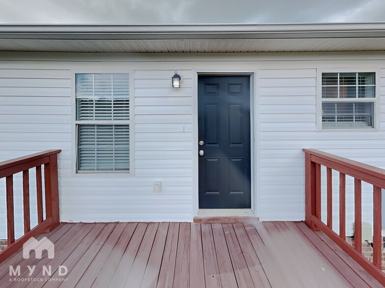 Building Photo - 608 Helms Dr