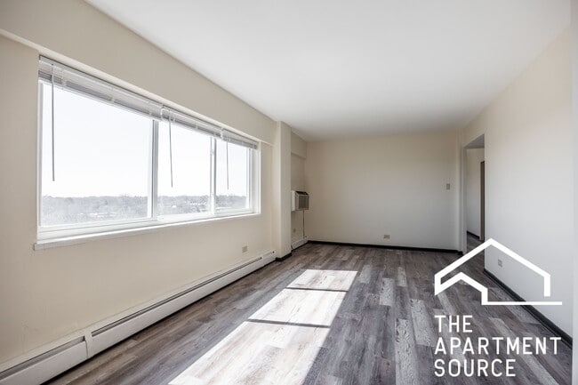 Building Photo - 1400 Chicago Ave