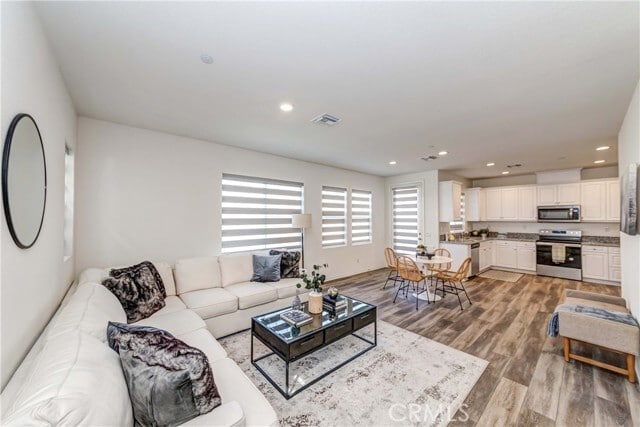 Building Photo - 16050 Aventurine Ln