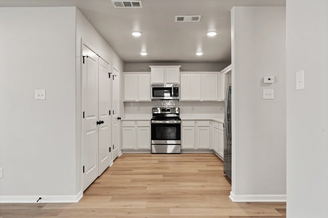 Building Photo - 3108 Wasilla Dr