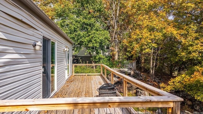 Building Photo - 102 Windwood Ln