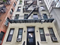 Building Photo - 206 East 70th Street