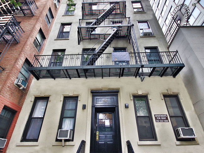 Primary Photo - 206 East 70th Street