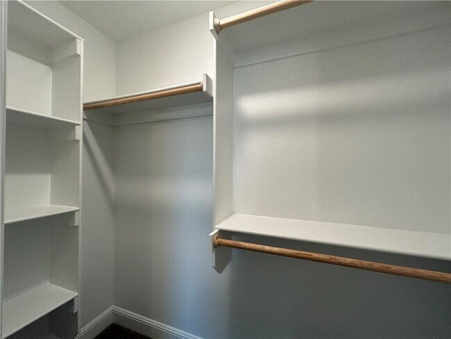 Building Photo - 2111 Periwinkle Pl