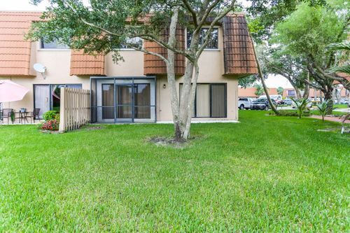 Building Photo - 1417 SW 110th Way