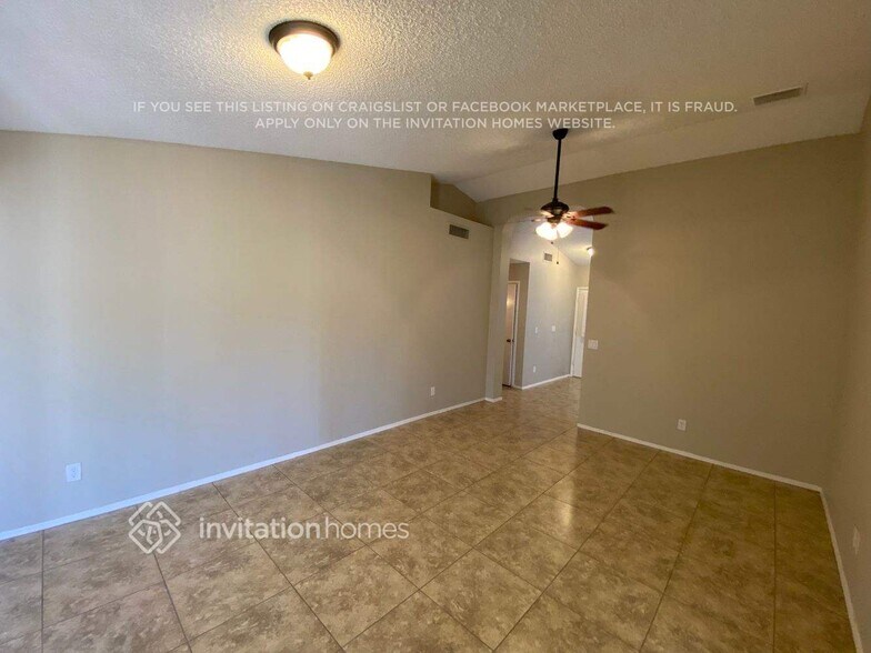 Building Photo - 6526 N 69th Dr