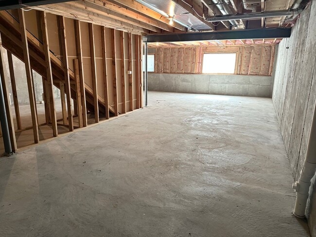 Building Photo - 2 Bed | 2 Bath | 1 Car Attached Villa with Unfinished Basement