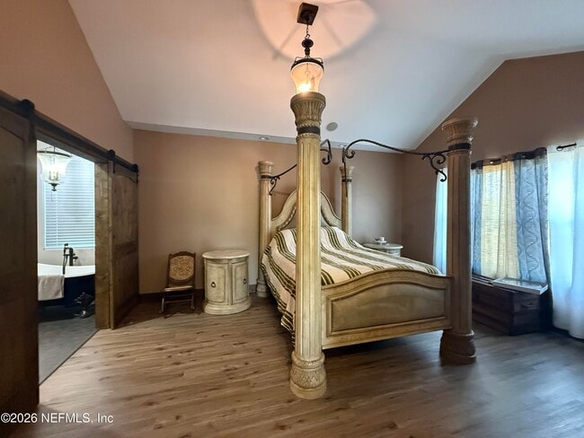 Building Photo - 10933 N Runway Cir