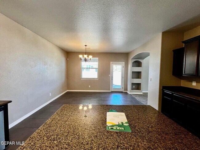 Building Photo - 11044 Bullseye St