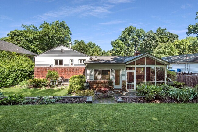 Building Photo - 9407 Crosby Rd
