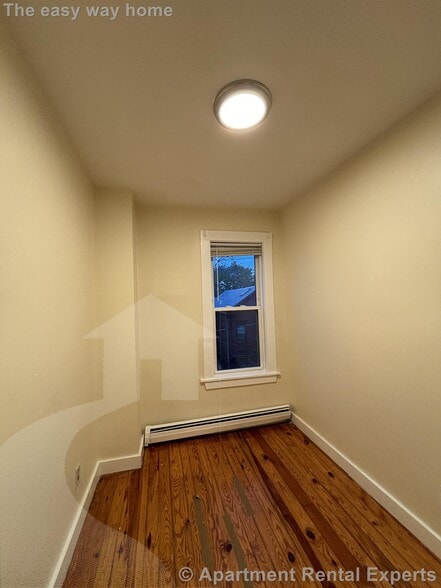 Building Photo - 66 Pleasant St