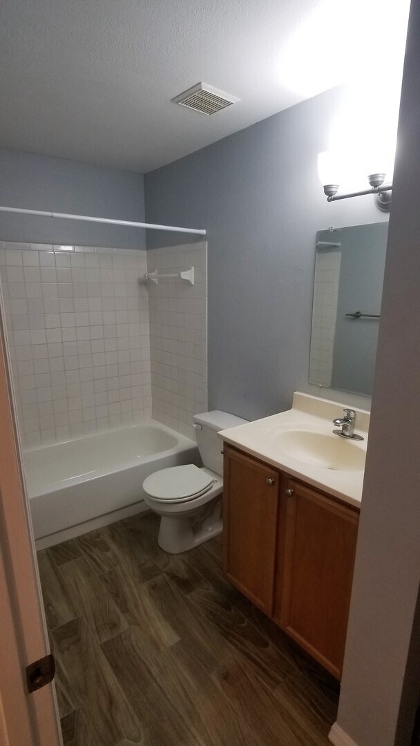 Building Photo - Ground Floor 2/2 with Conservation Views for Lease in Brandon, FL