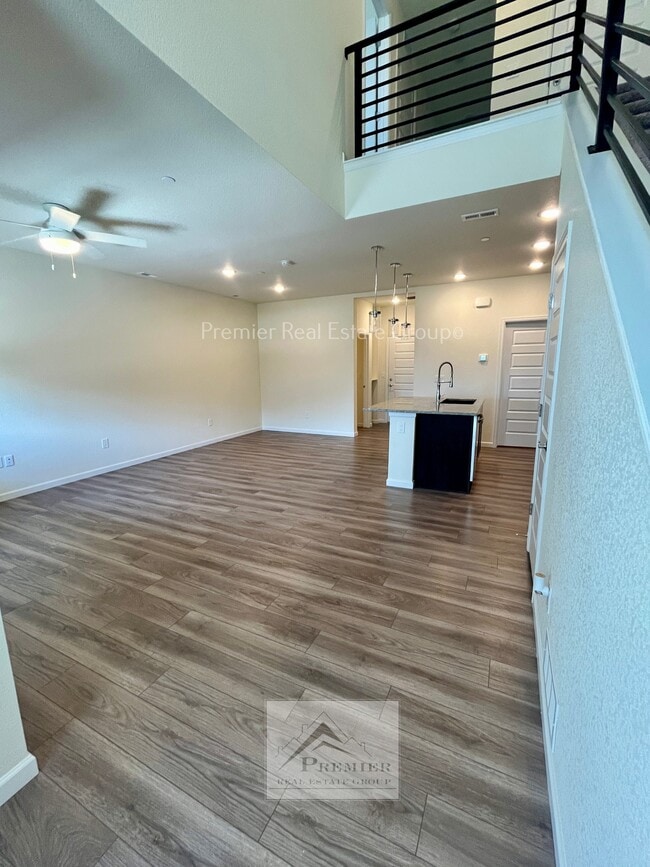 Building Photo - 10733 White Diamond Pt