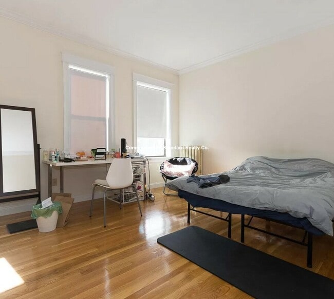 Building Photo - 76 Quint Ave