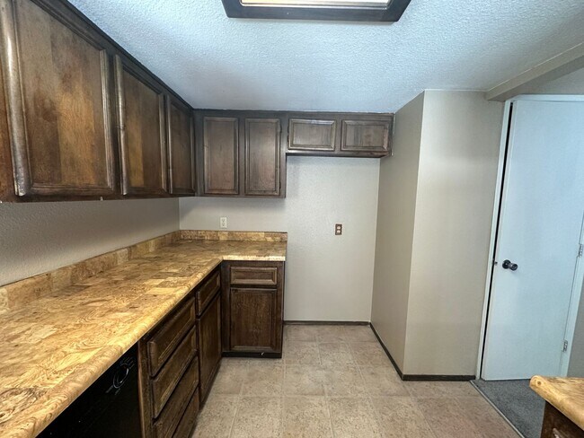 Building Photo - 3700 Tully Rd