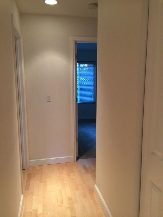 Building Photo - 2 Bedroom 2 Bath Downtown Walnut Creek