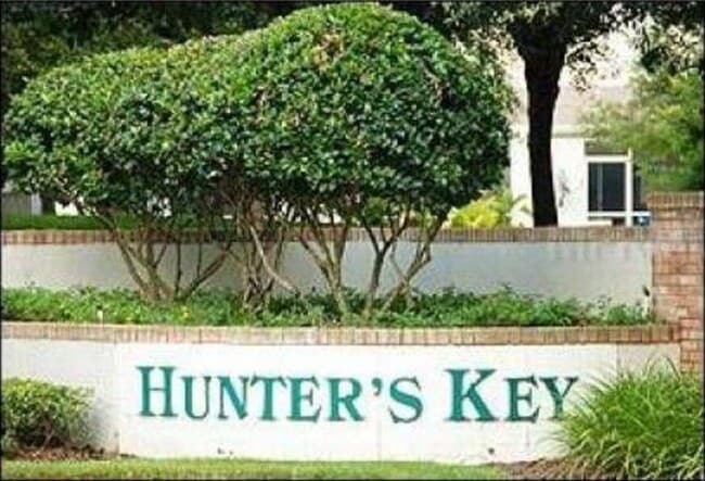 Building Photo - 8652 Hunters Key Cir