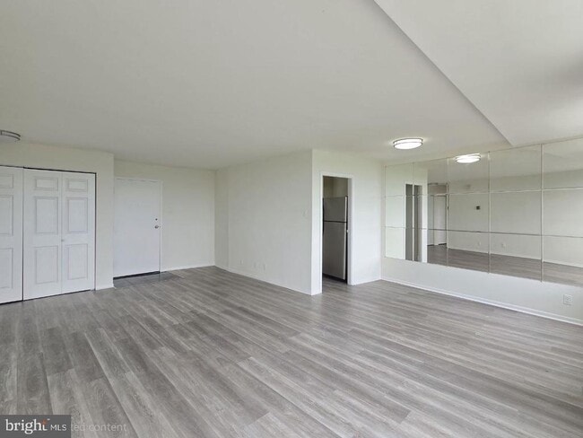 Building Photo - 301 N Beauregard St