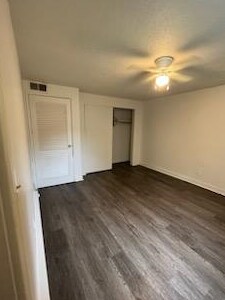 Building Photo - 5808 Stieren Dr