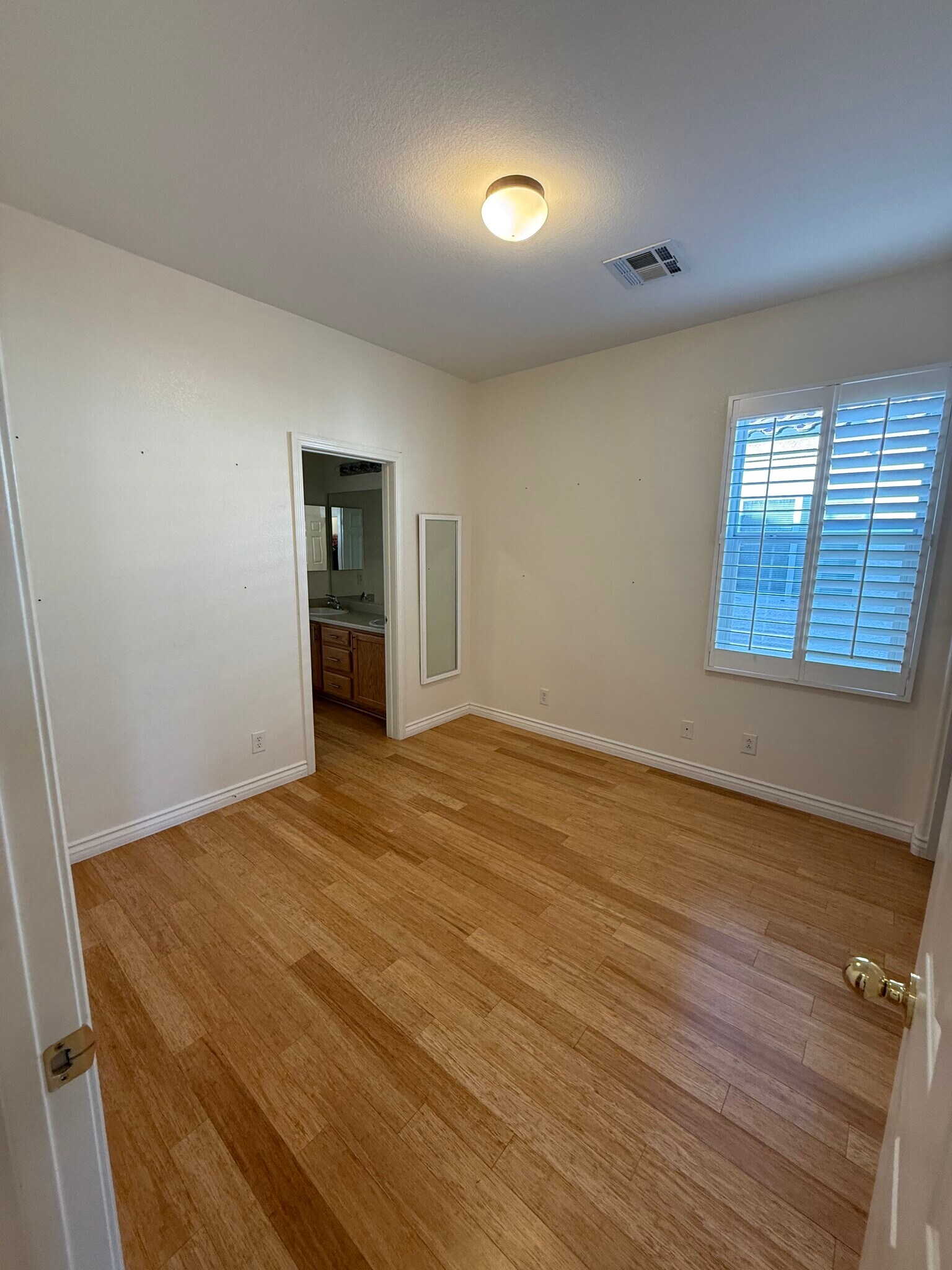 Building Photo - 10187 Sunshine Village Pl