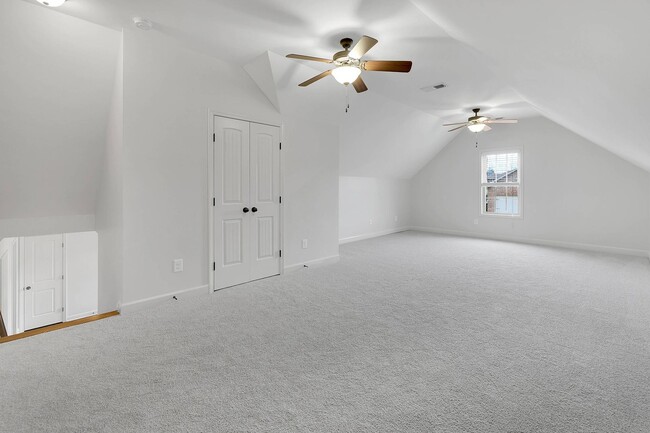 Building Photo - For Lease in Gallatin Zoned Liberty Creek ...