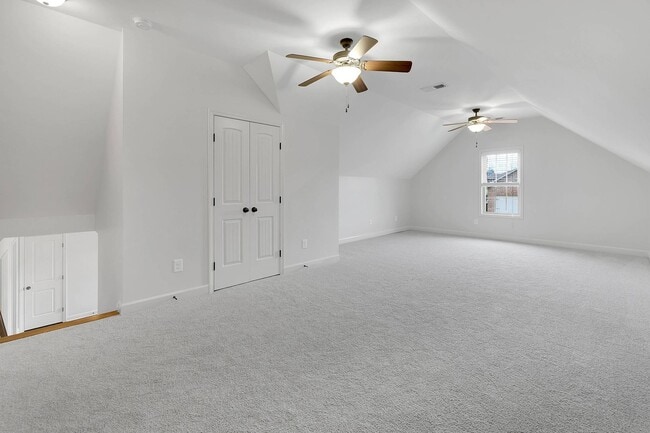 Building Photo - For Lease in Gallatin Zoned Liberty Creek Schools for Middle and High school