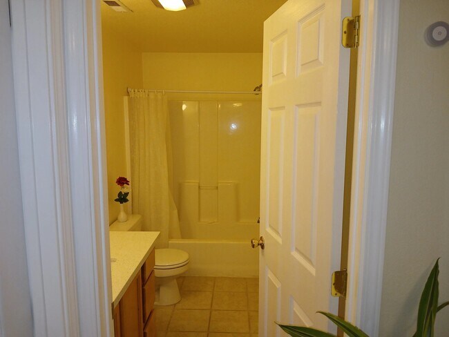 Building Photo - 4211 SE 94th Ave